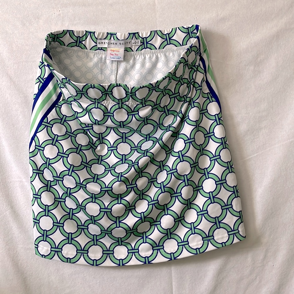 Gretchen scott size large tennis skort.